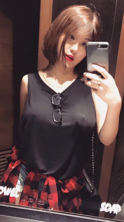 开云网页版-“西甲强强对决，豪门血拼冠军梦”，西甲豪门有哪些